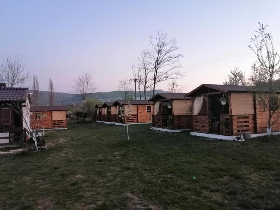 Camping In Clisura Dunarii Eselnita Exterior photo